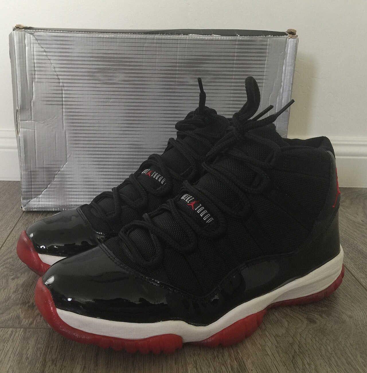 Jordan Air Jordan 11 Retro — Bred